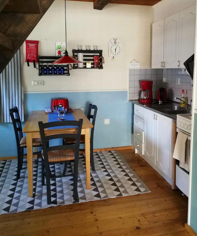 Kirkkokadun Amanda Ja Olga Bed & Breakfast Uusikaupunki Ngoại thất bức ảnh
