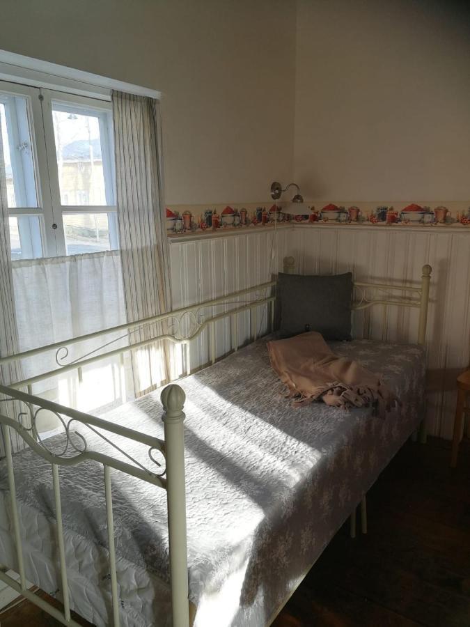 Kirkkokadun Amanda Ja Olga Bed & Breakfast Uusikaupunki Ngoại thất bức ảnh